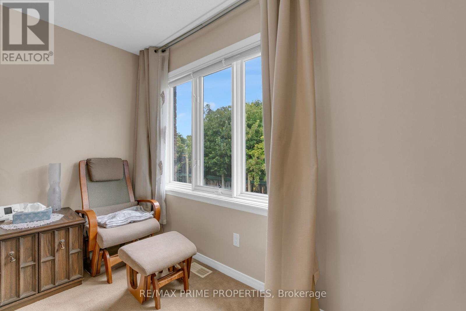 3 Bed, 3 Bath House for Sale in Ottawa – 33 INVERKIP AVENUE, Ottawa – MLS# X13773772 - Image 35