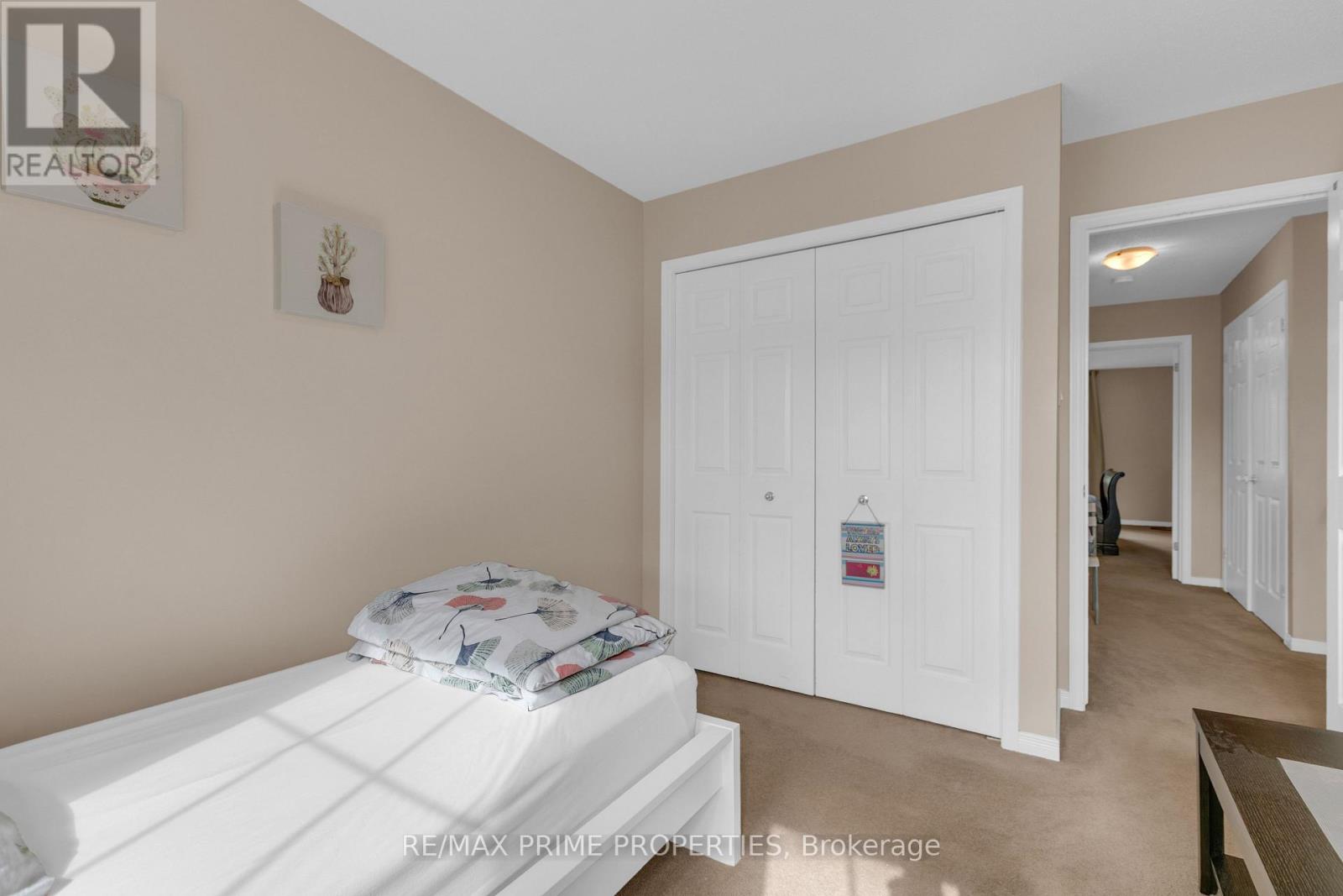 3 Bed, 3 Bath House for Sale in Ottawa – 33 INVERKIP AVENUE, Ottawa – MLS# X13773772 - Image 49