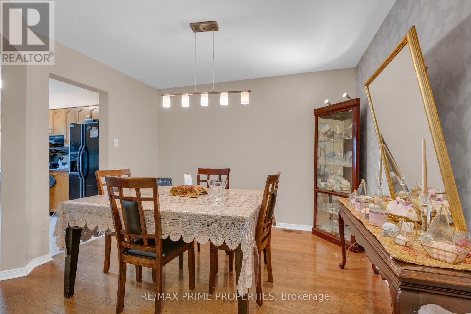 33 INVERKIP AVENUE, Ottawa — photo 9