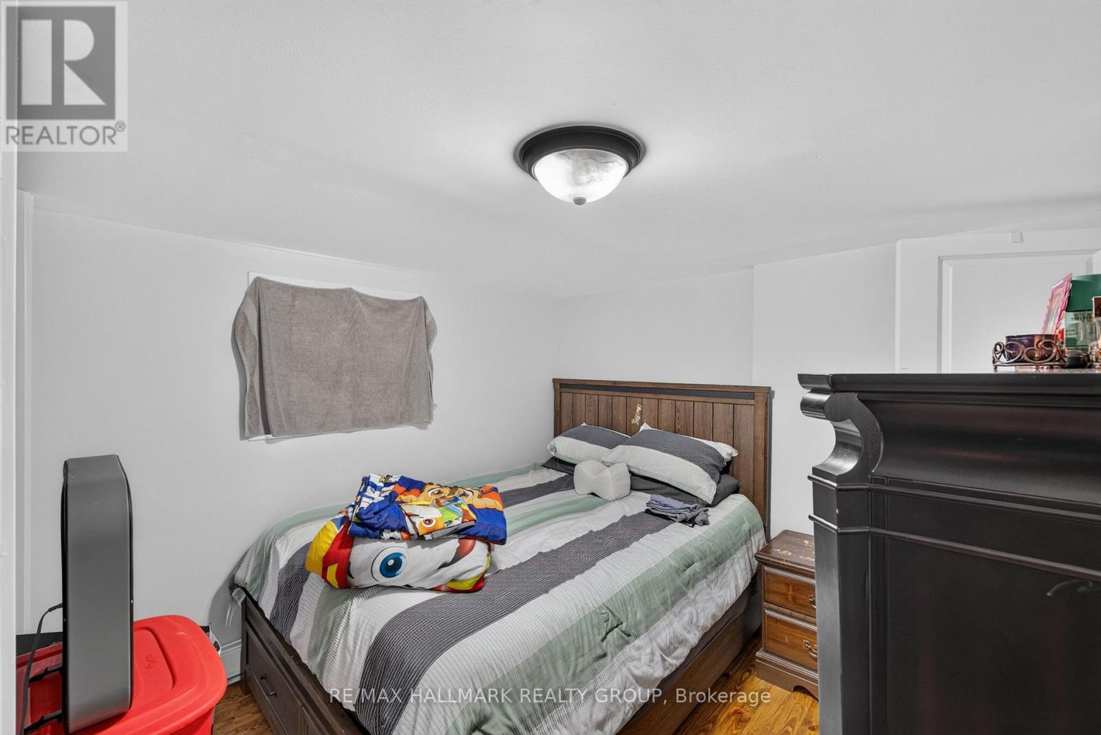 98 NORTH STREET - Image 18