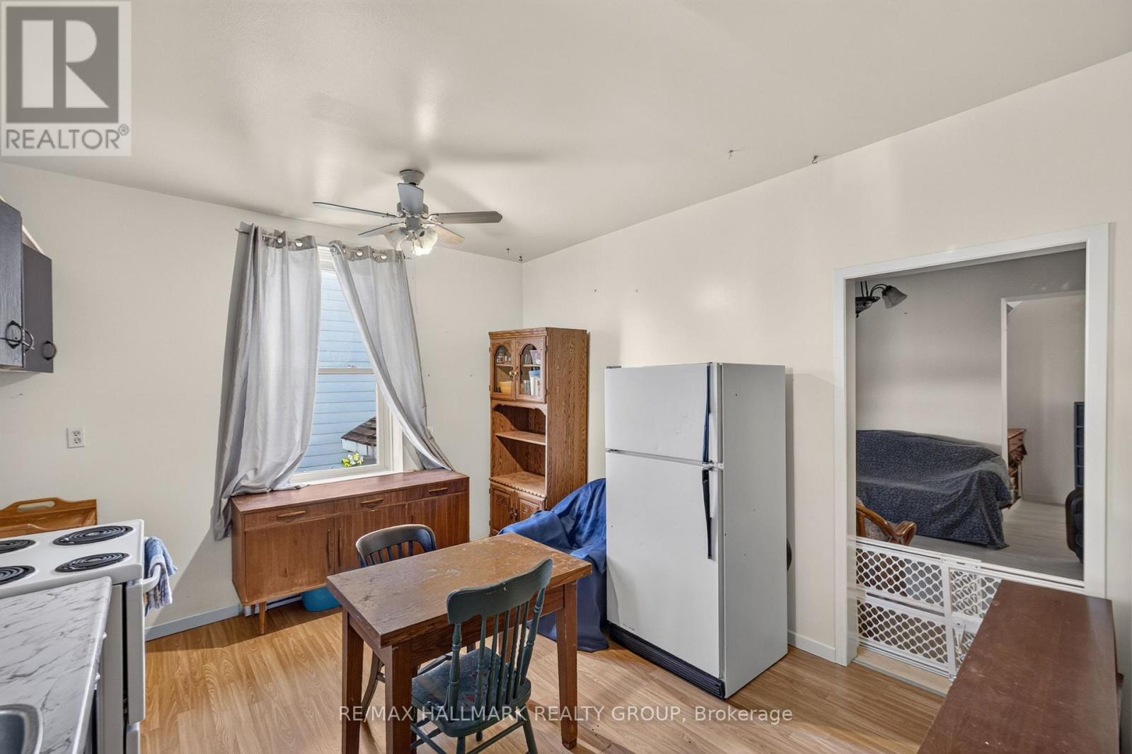 98 NORTH STREET - Image 29