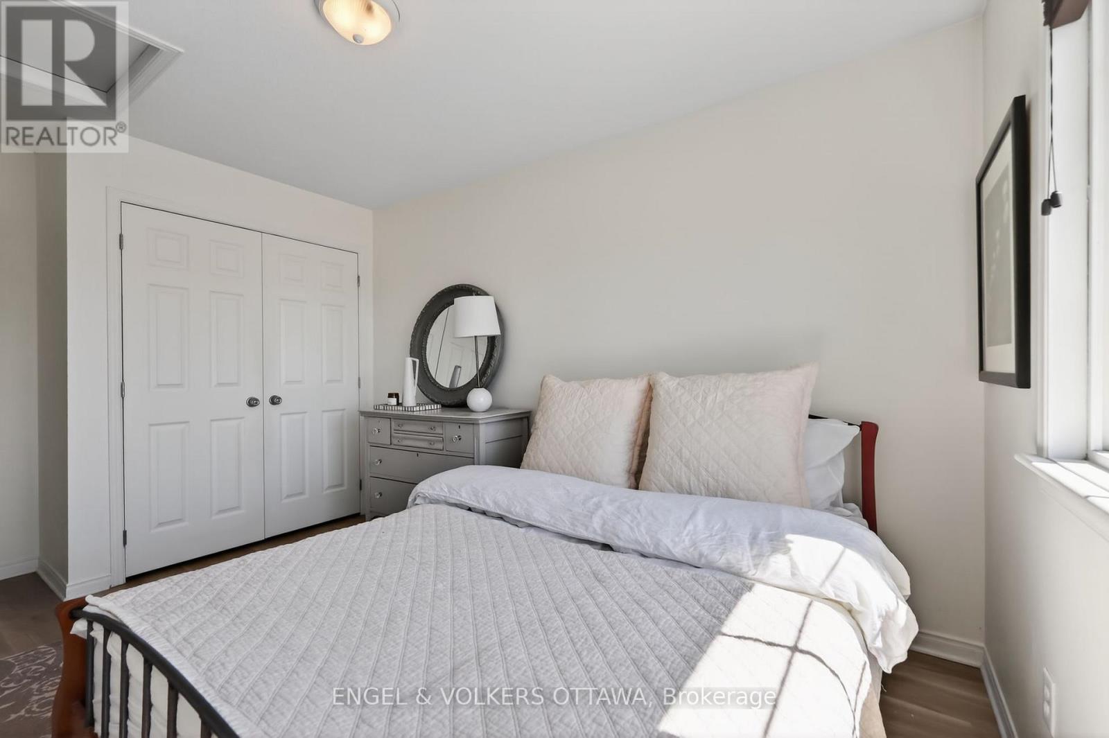 103 GOLDWOOD PRIVATE - 32