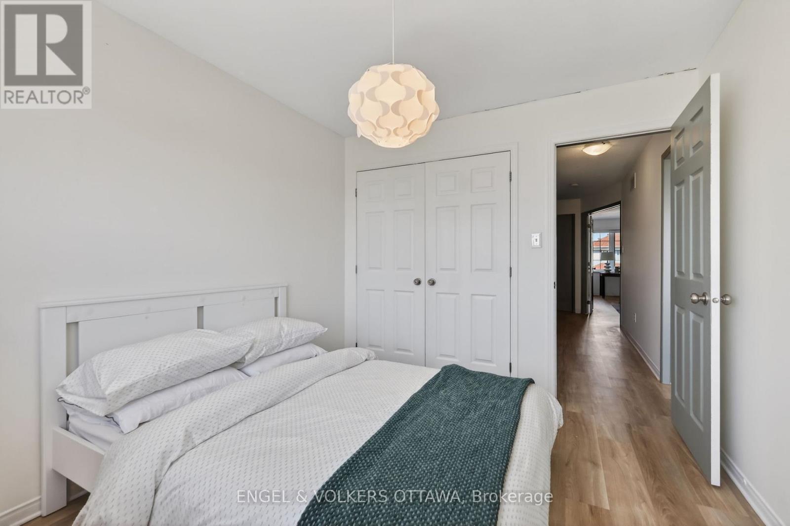103 GOLDWOOD PRIVATE - 34