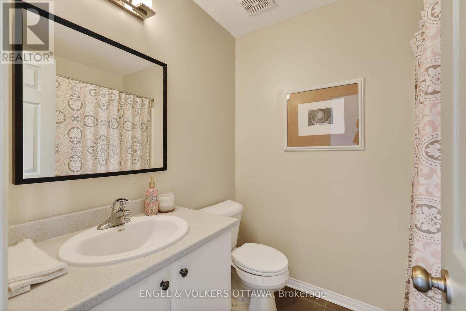 3 Bed, 3 Bath House for Sale in Ottawa – 103 GOLDWOOD PRIVATE, Ottawa – MLS# X13773900 - Image 69