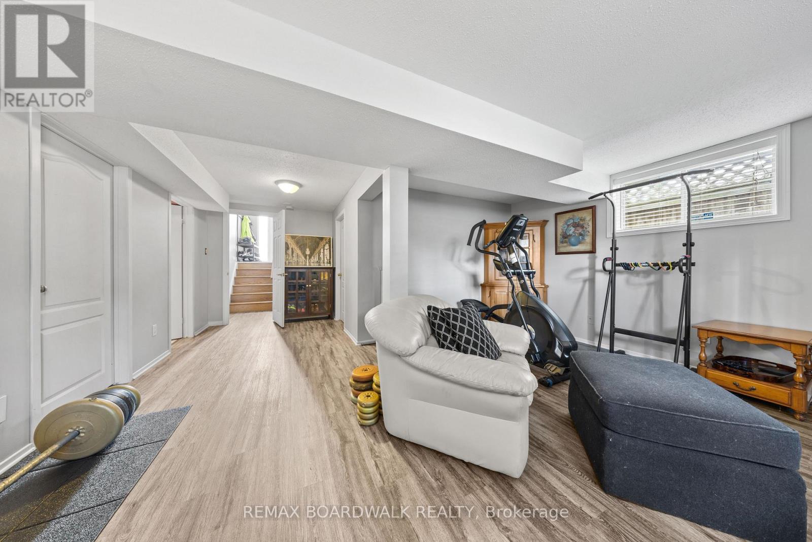 1497 ROBERVAL AVENUE - 27