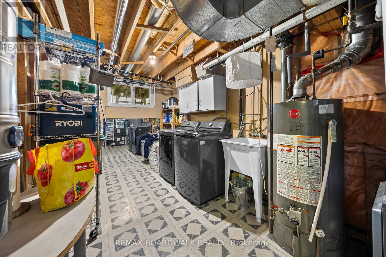 1497 ROBERVAL AVENUE - 38