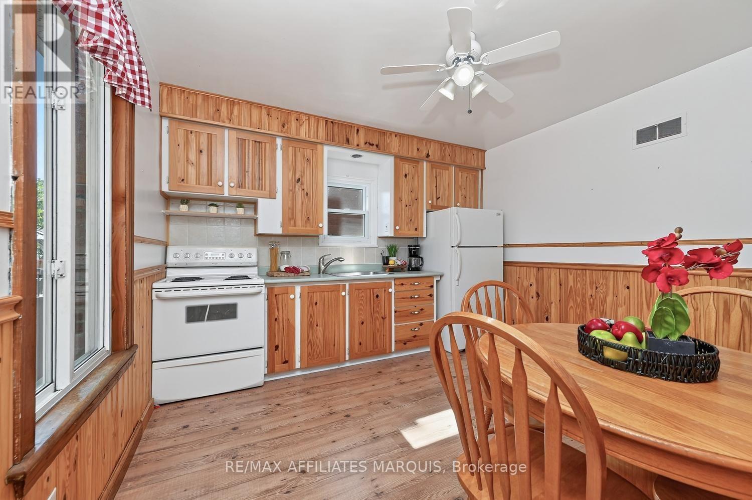 37 OGDEN AVENUE - Image 18