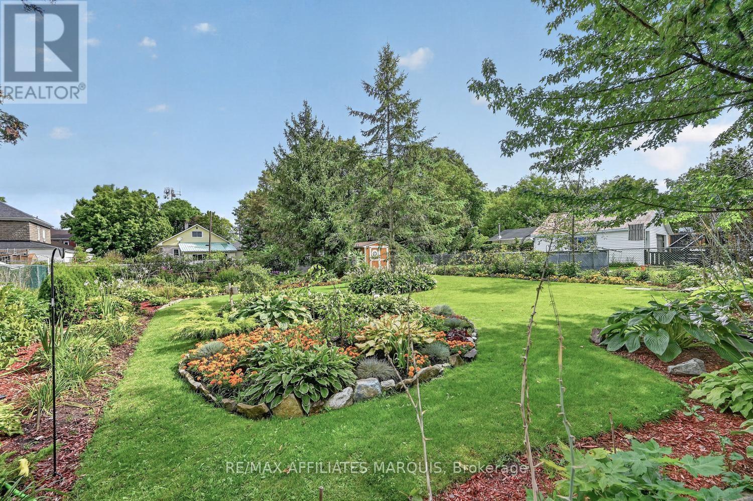 37 OGDEN AVENUE - Image 45
