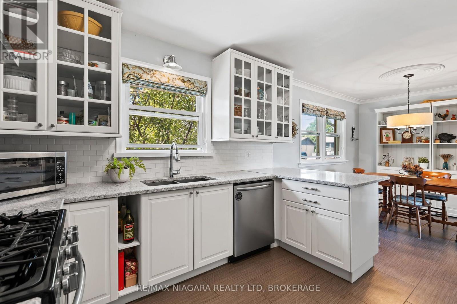 182 ROSEMOUNT AVENUE - Image 12