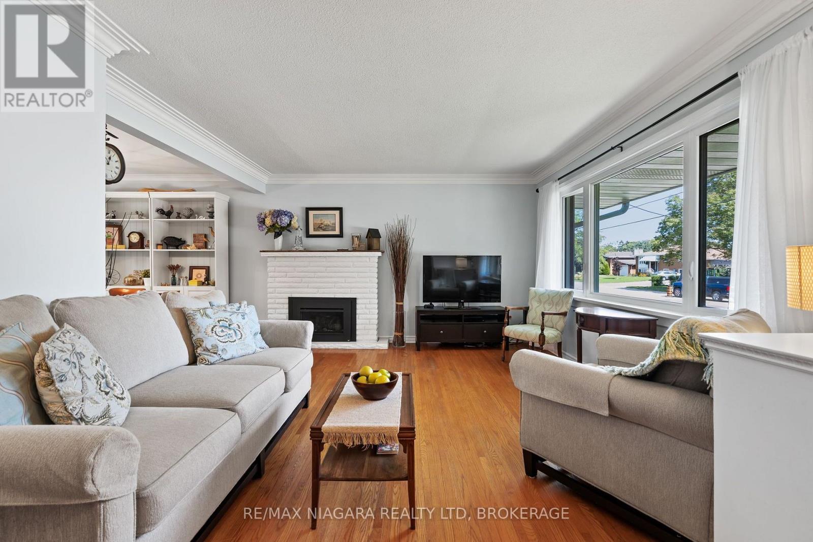 182 ROSEMOUNT AVENUE - Image 6