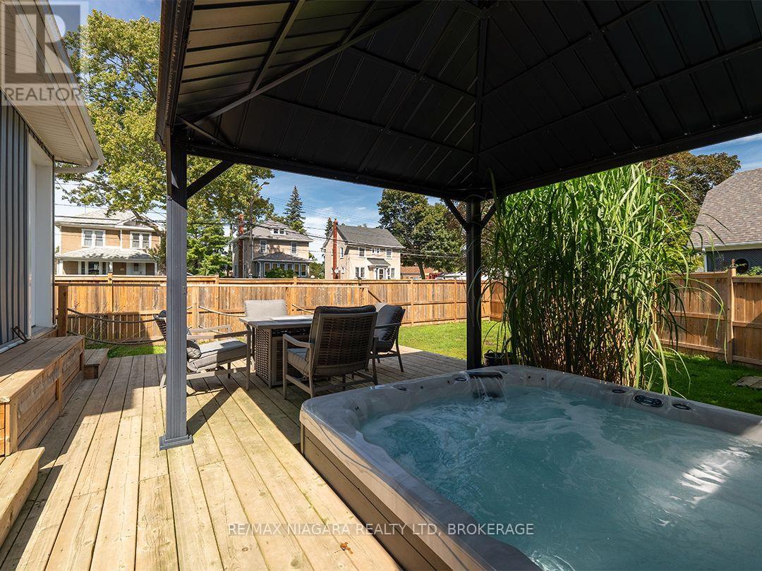 129 FOREST AVENUE - 26