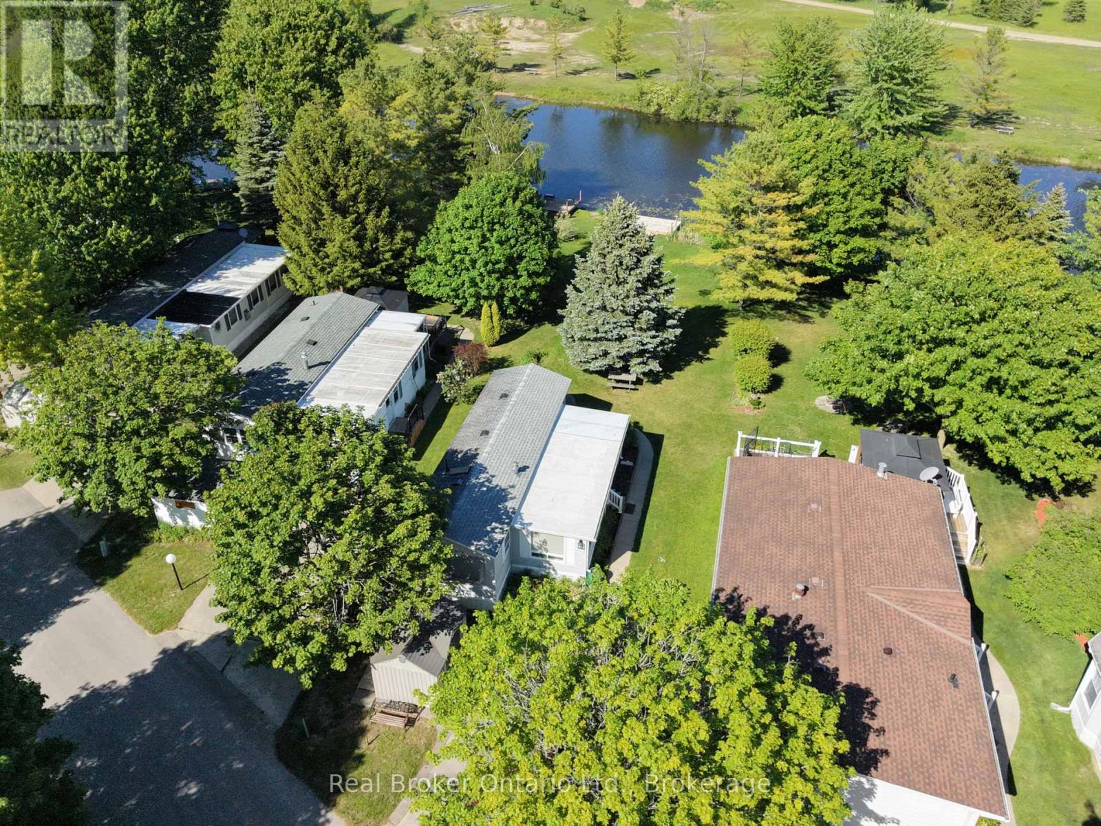 M39 - 13 SOUTHLINE AVENUE, Huron-Kinloss — photo 2