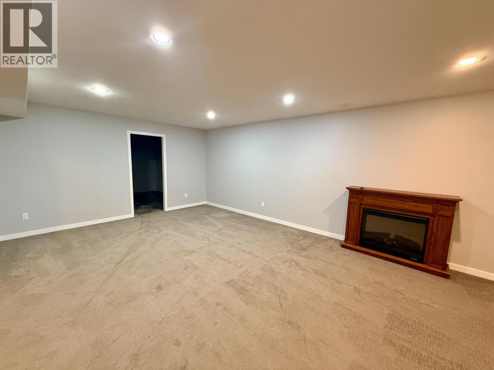 #112 6525 DOMANO BOULEVARD - 23