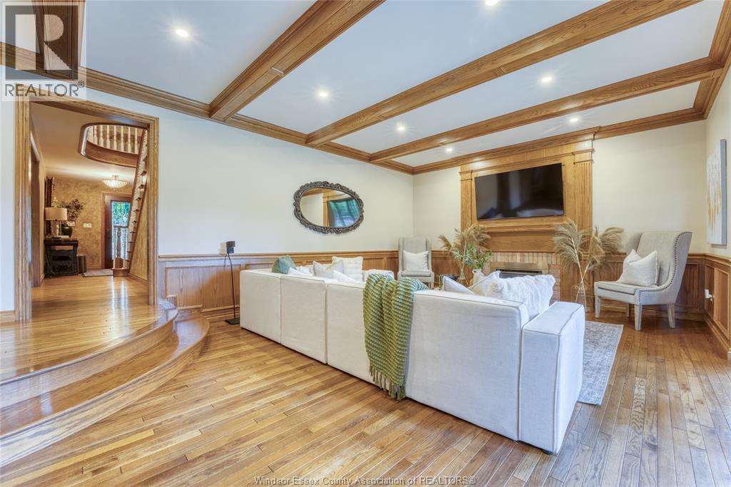 512 Bedford COURT - 13