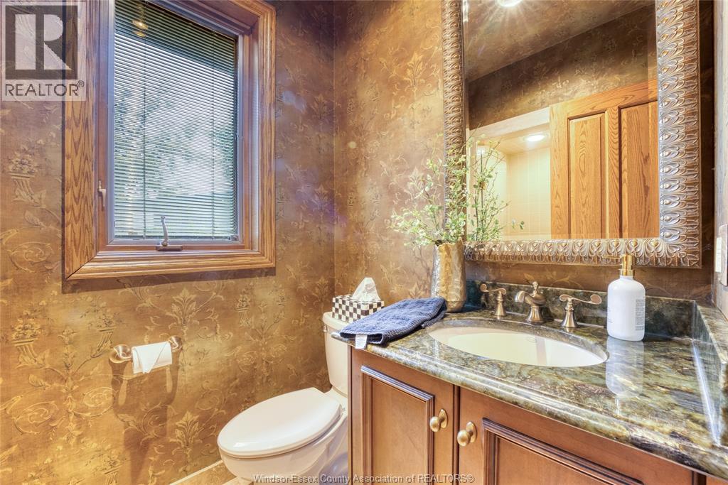 512 Bedford COURT - 17