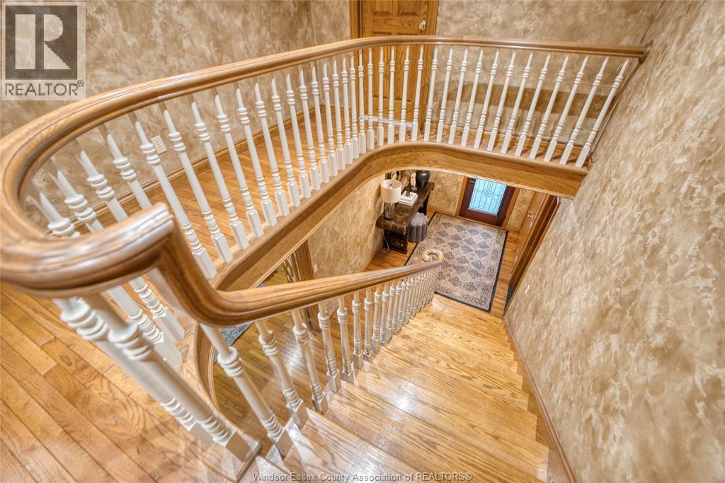512 Bedford COURT - 26