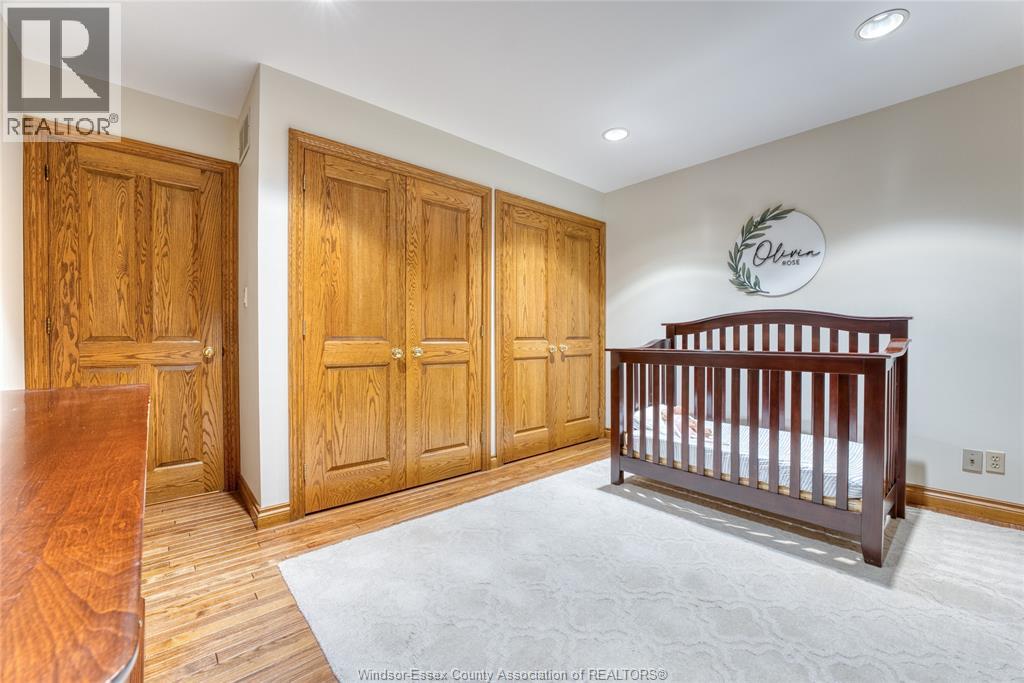 512 Bedford COURT - 28