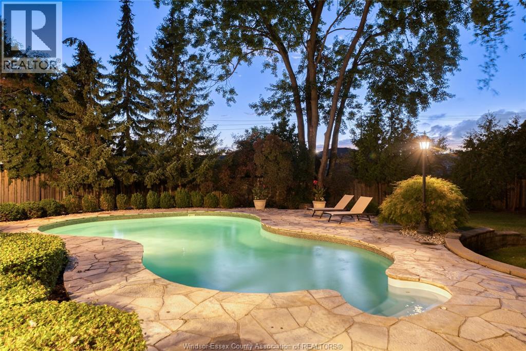 512 Bedford COURT - 47