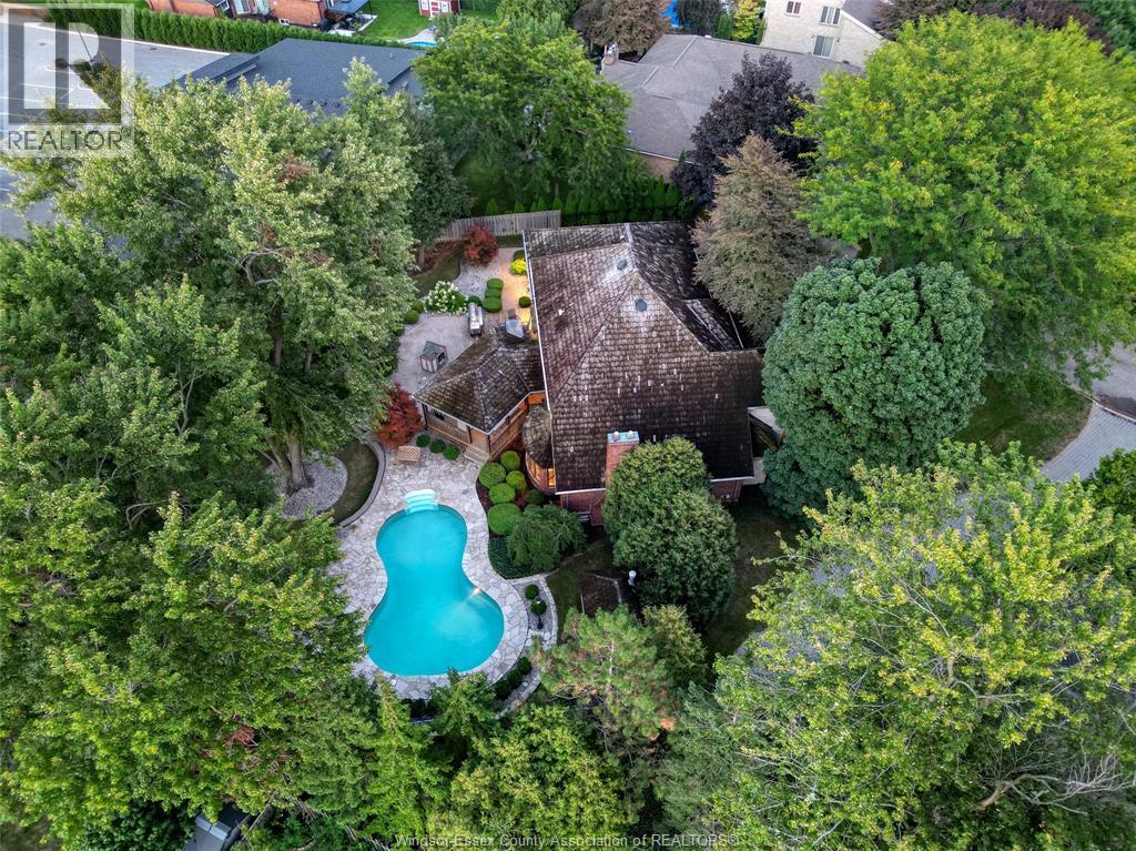 512 Bedford COURT - 48