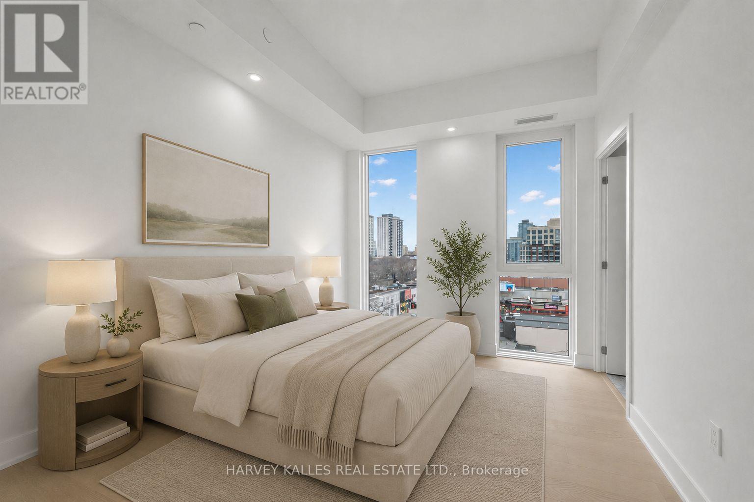 #807 8 MANOR ROAD W - 11