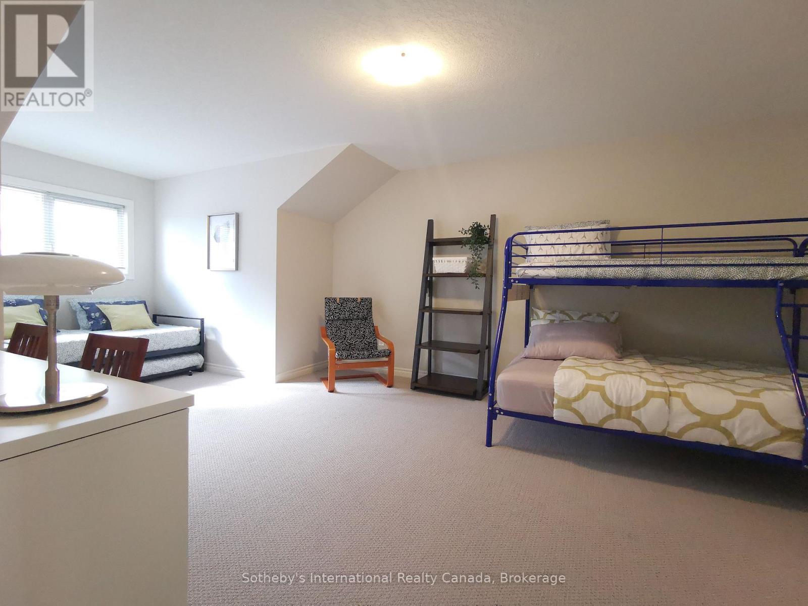 4 SPOONER CRESCENT, Collingwood — photo 9