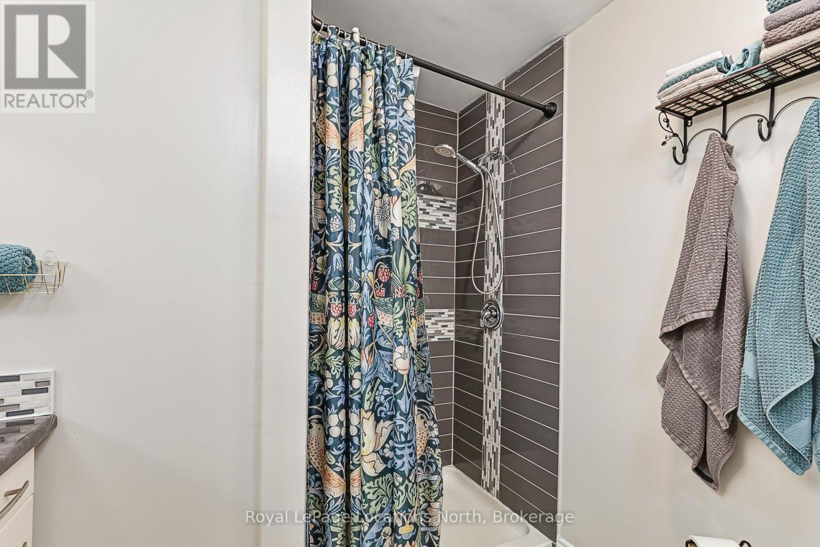 121 ERIE STREET - Image 25