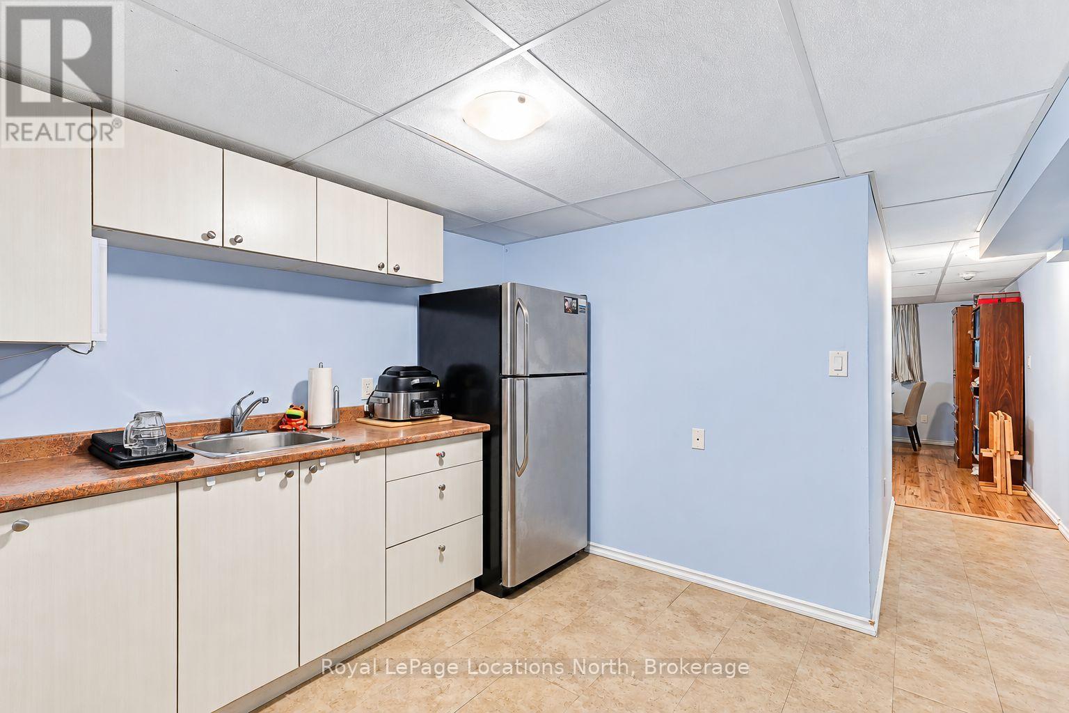 121 ERIE STREET - Image 33