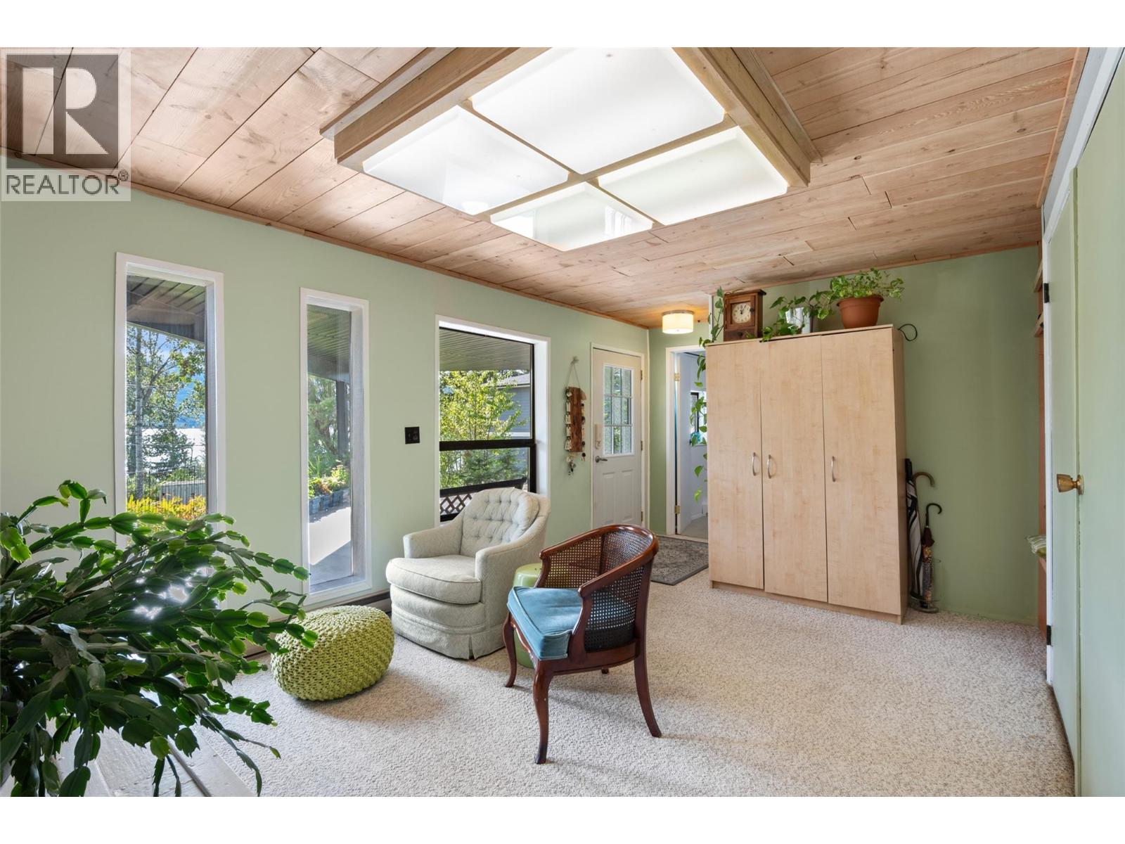 6473 Squilax Anglemont Road - Image 21