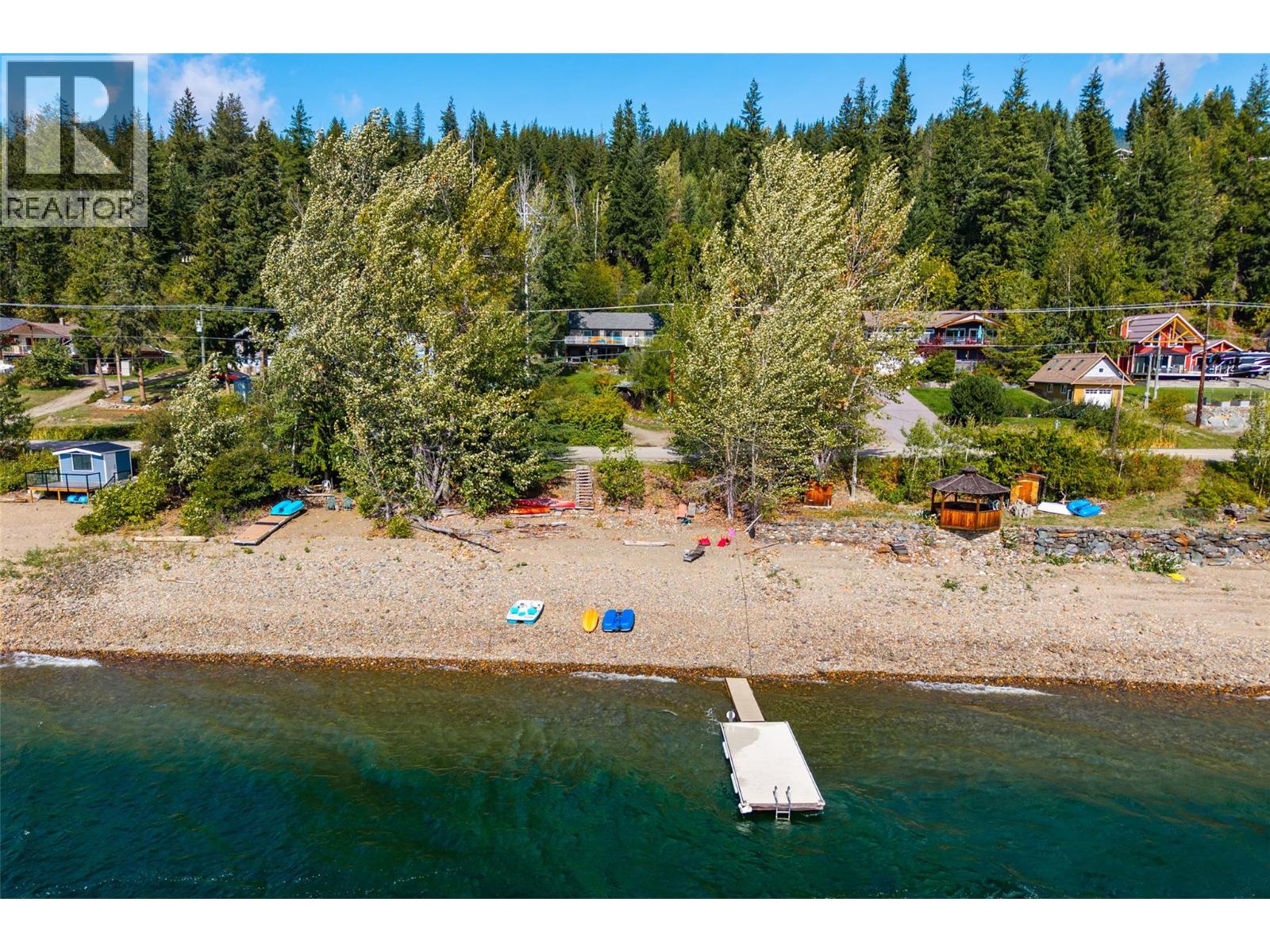 6473 Squilax Anglemont Road - Image 37