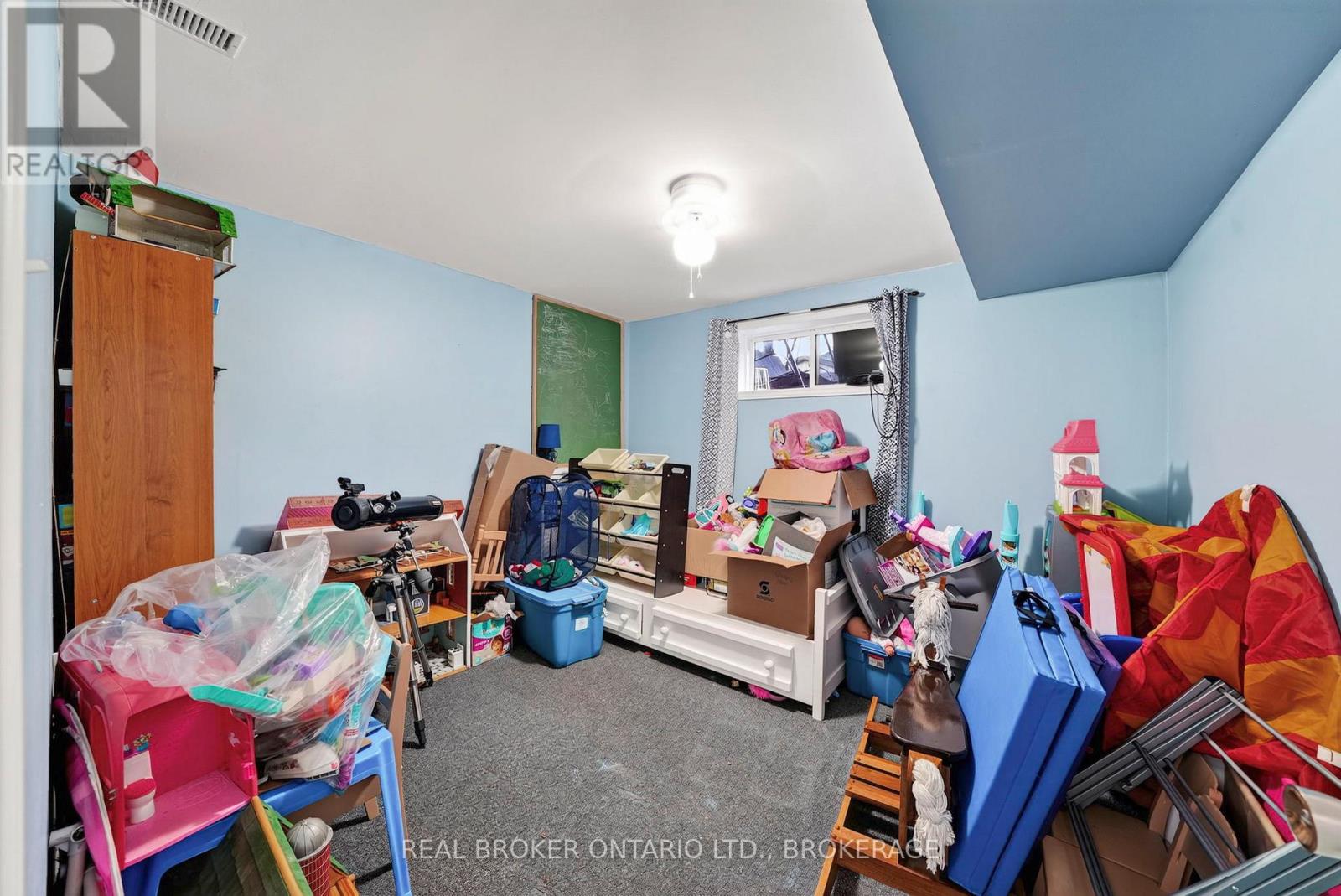 858 CHELSEA CRESCENT - Image 10
