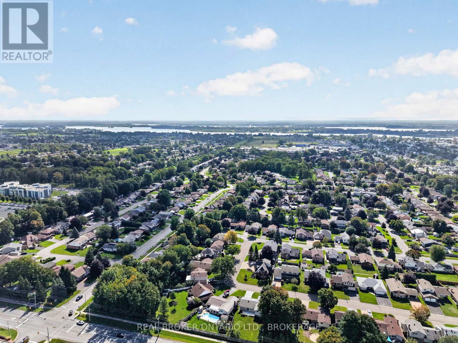 858 CHELSEA CRESCENT - 21