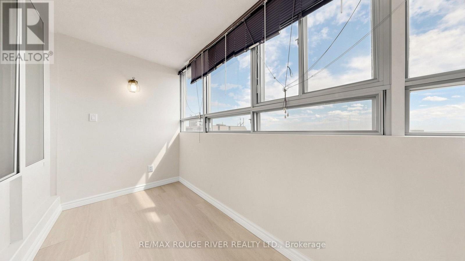 #1003 5580 SHEPPARD AVENUE E - 20