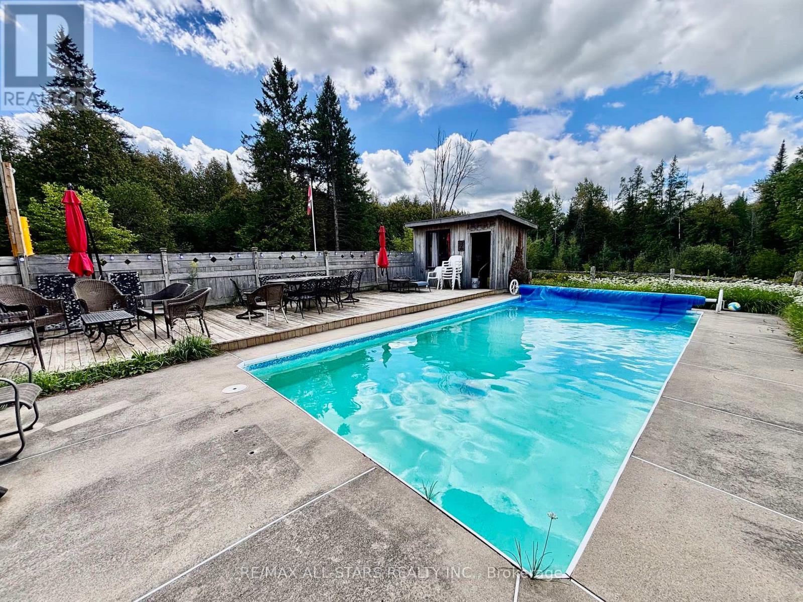 4331 MALCOLM STREET - 24