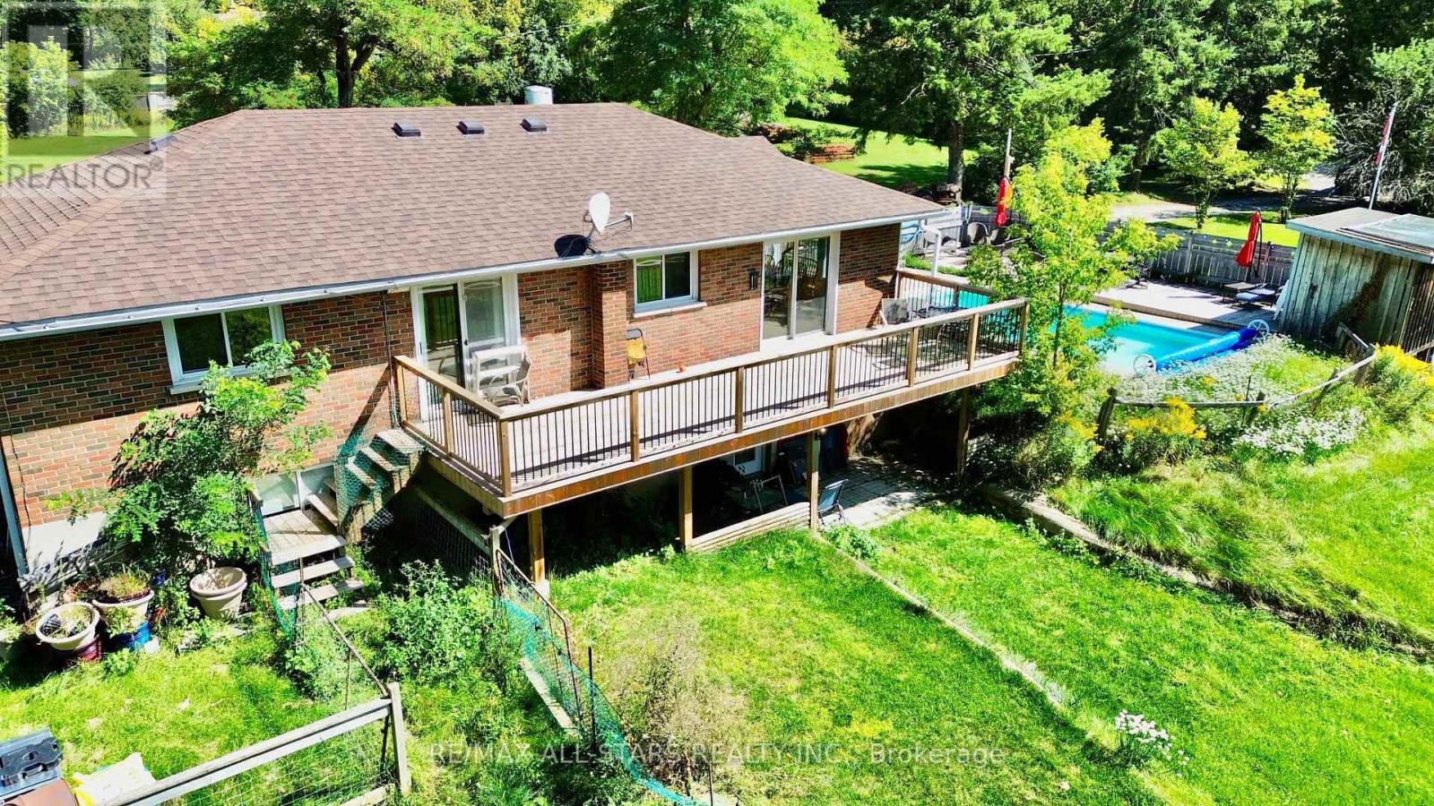 4331 MALCOLM STREET - 27
