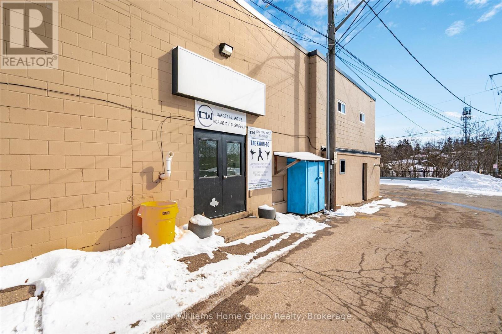 380 ST ANDREW STREET W, Centre Wellington (Fergus) — photo 3