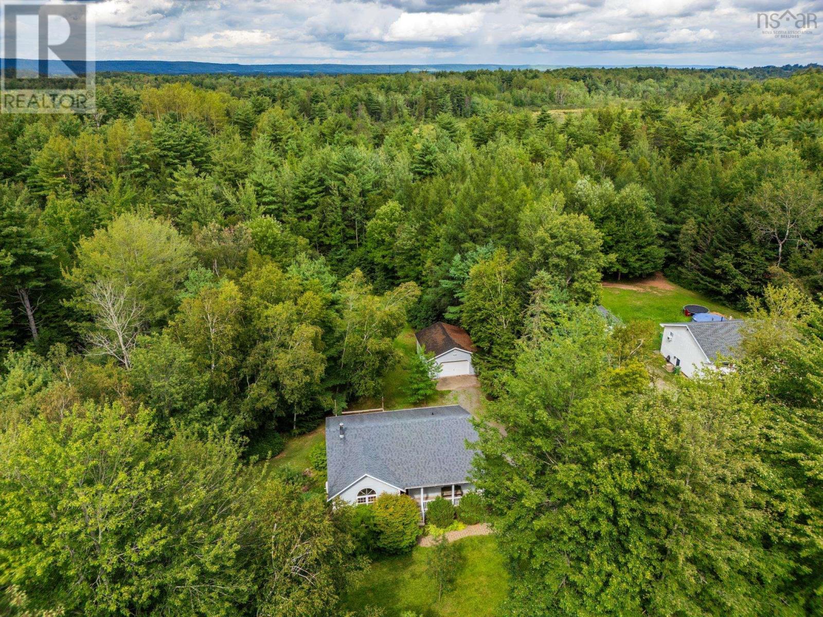 75 Lawrence Road, Windermere — photo 6