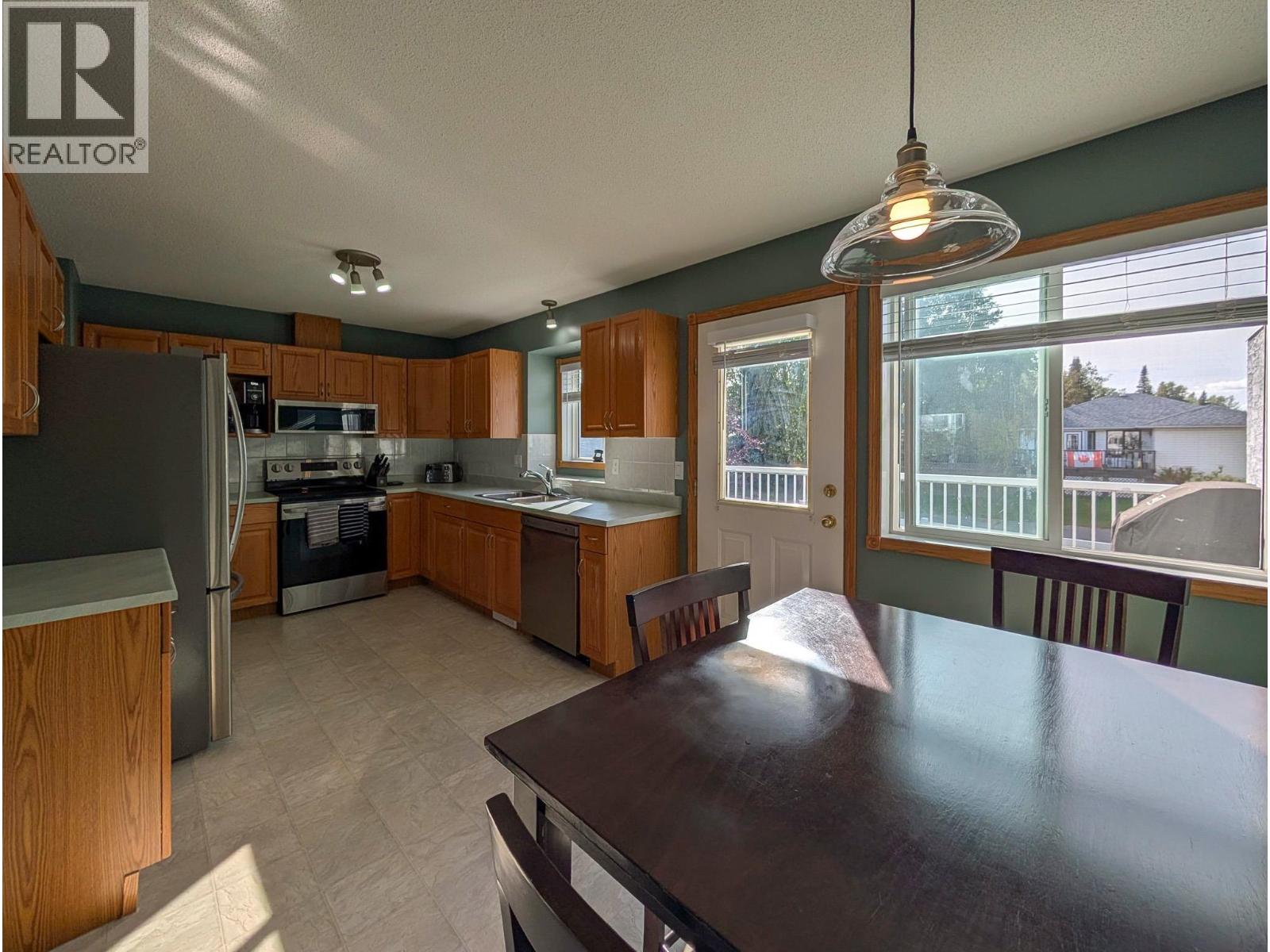 Photo 13 of 31 — 317 6450 DAWSON ROAD · Prince George, BC