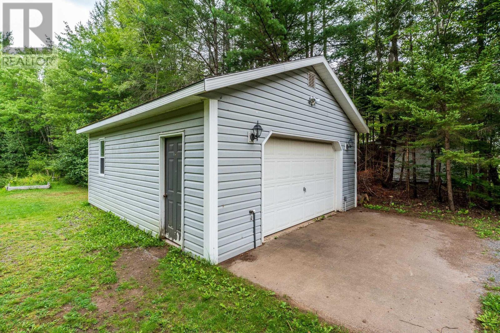 75 Lawrence Road, Windermere — photo 7