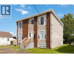 25 Terris Avenue, photo 2