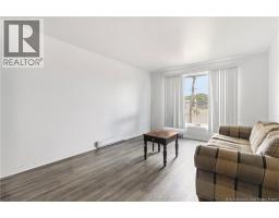 25 Terris Avenue, photo 5