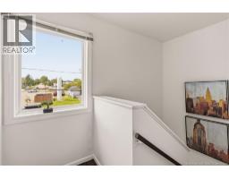 25 Terris Avenue, photo 14