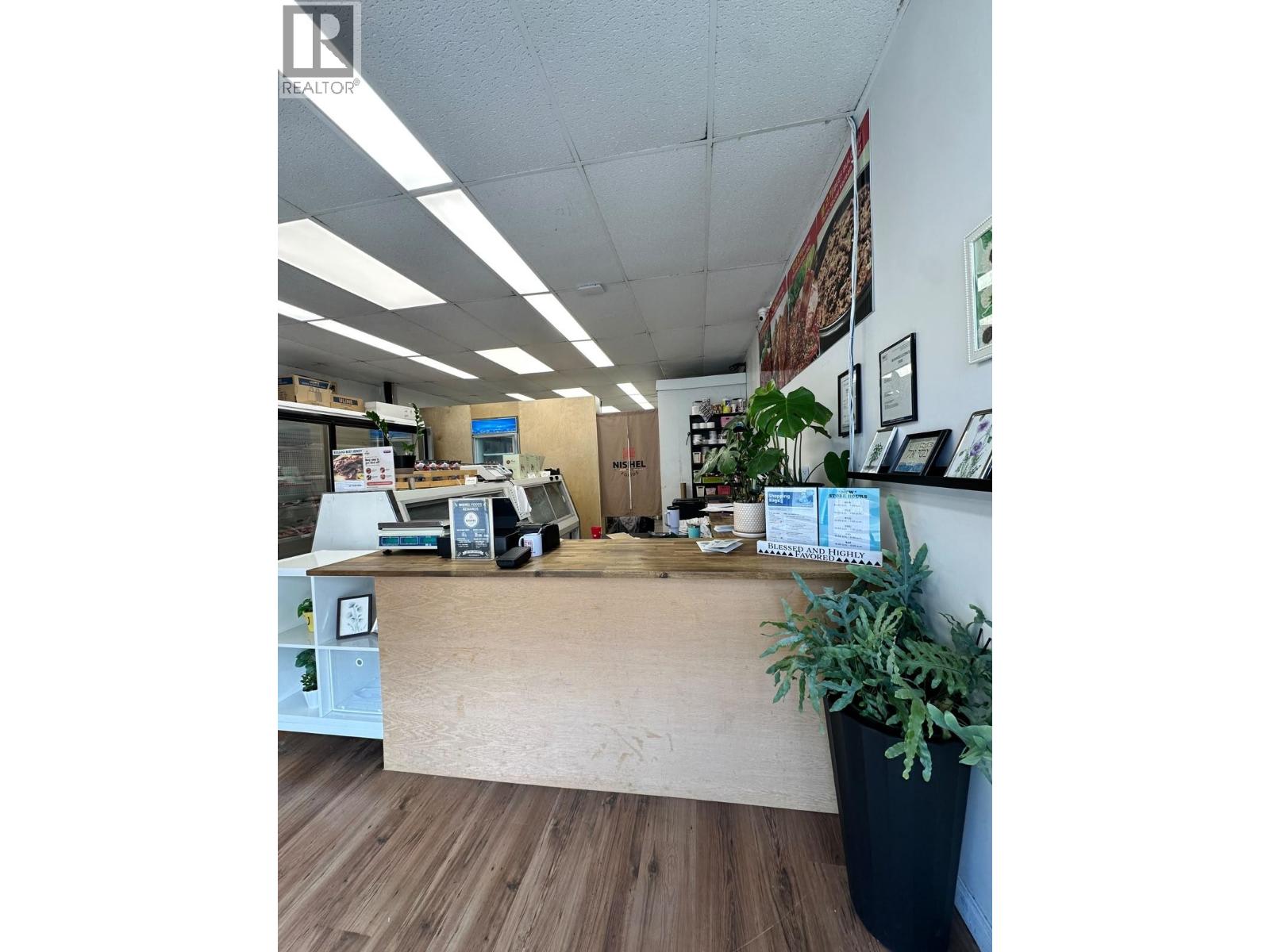 2579D LOUGHEED HIGHWAY, Port Coquitlam — photo 3