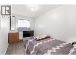 25 Terris Avenue, photo 13