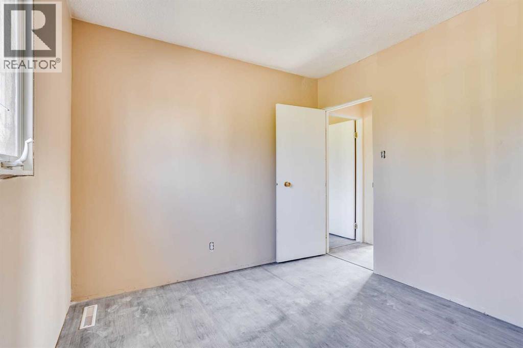 33 Poplar Crescent - 20