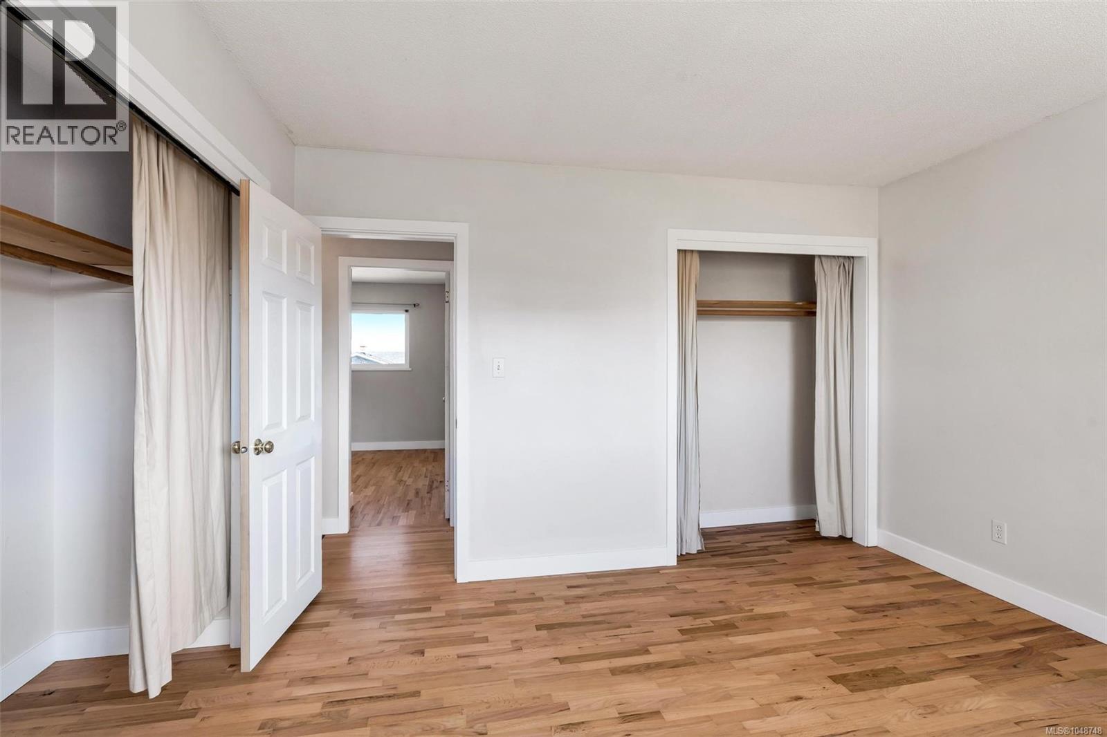 909 Shearwater St - Image 21