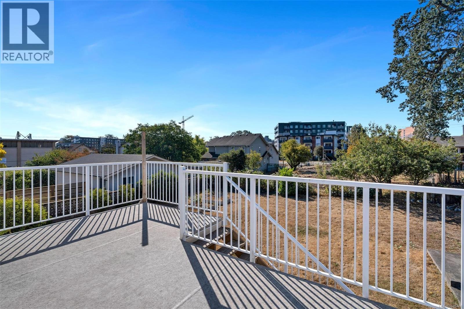 909 Shearwater St - 16