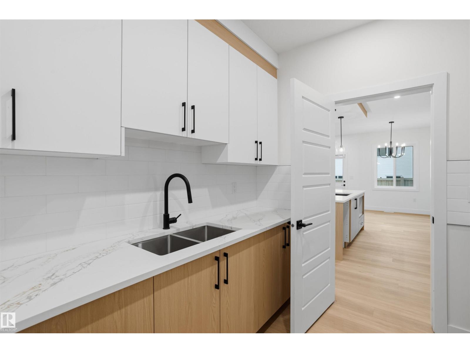 50 MEADOWGROVE LD - 18
