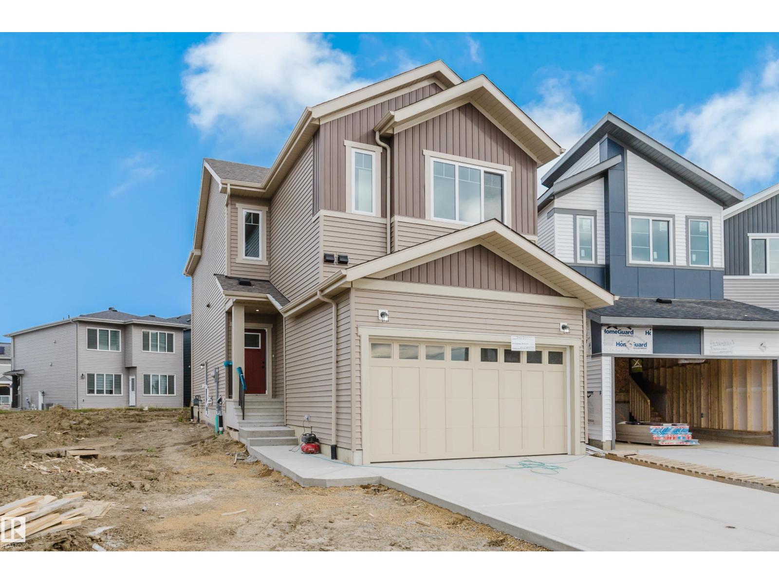 2411 209 ST NW - 2