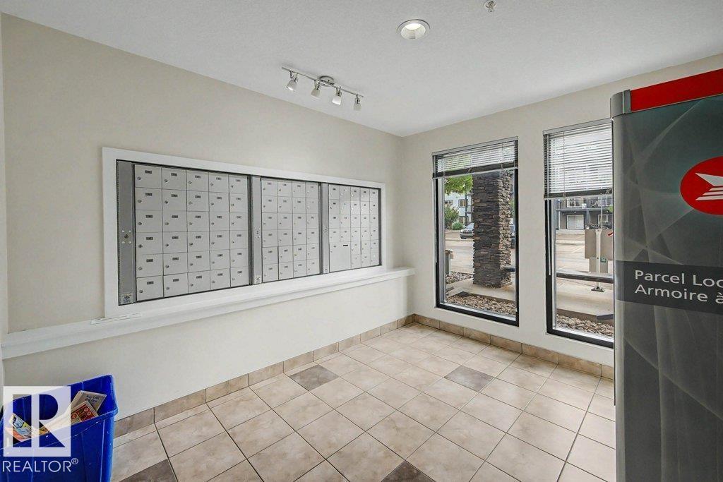 #311 508 ALBANY WY NW - 37