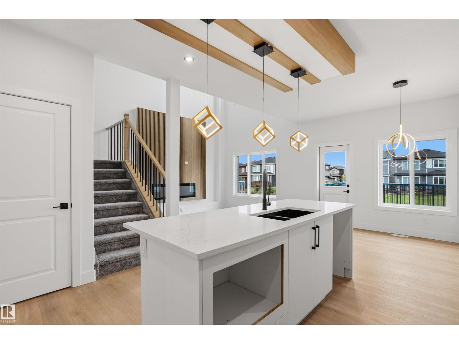 8421 223A St NW, Rosenthal (Edmonton) — photo 16 of 30